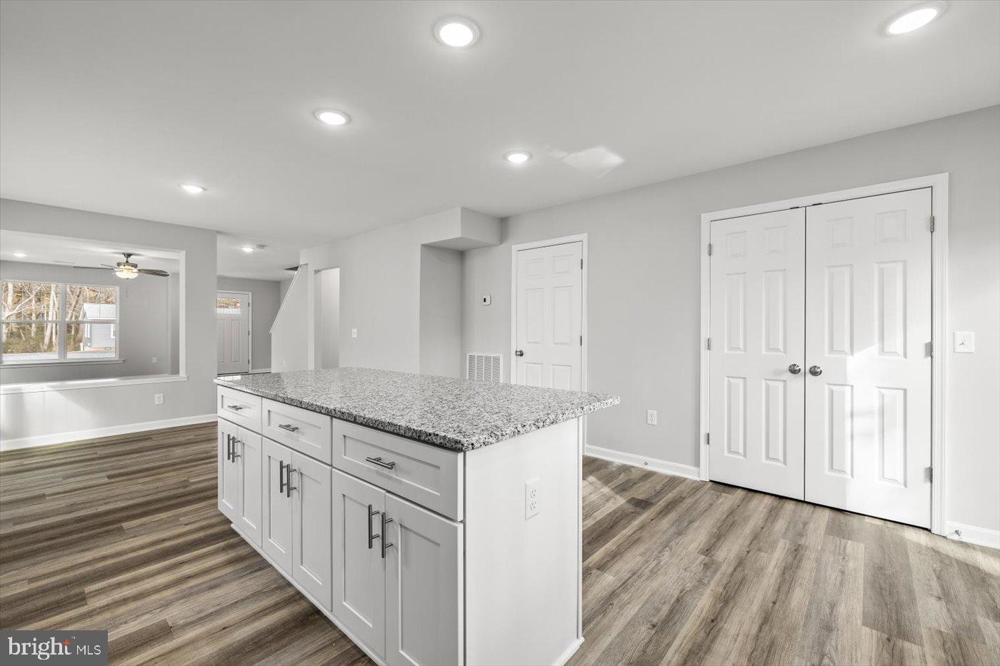 WESTMORELAND SHORES - Residential Lease