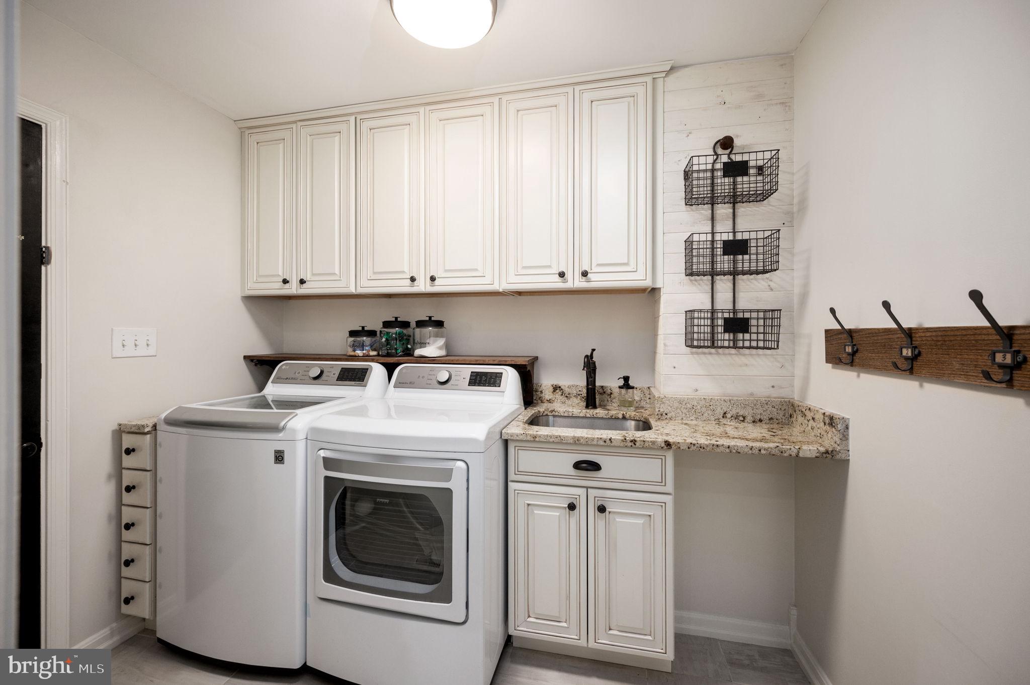 ESTATES OF LEE-JACKSON - Residential