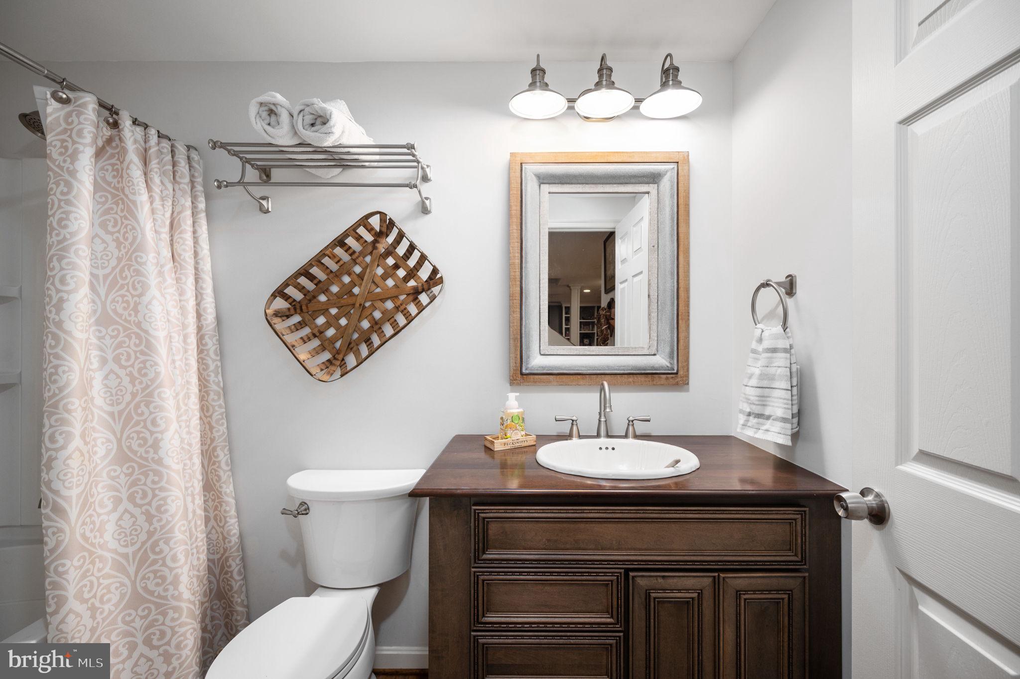 ESTATES OF LEE-JACKSON - Residential