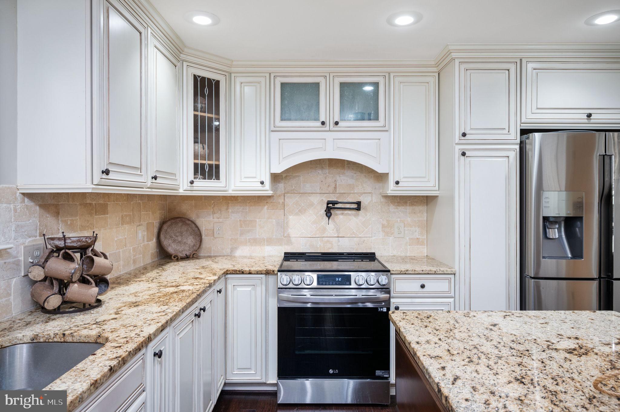 ESTATES OF LEE-JACKSON - Residential