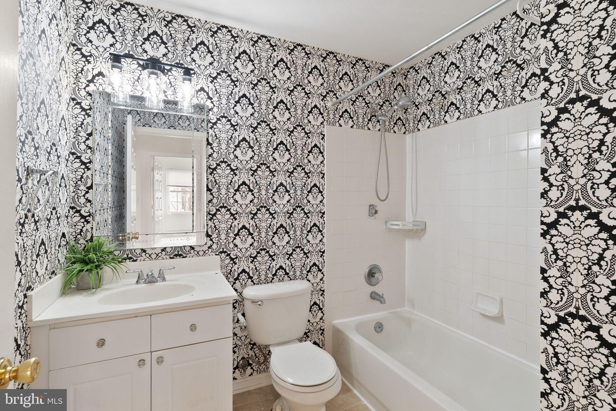 GATES OF FAIR LAKES - Residential