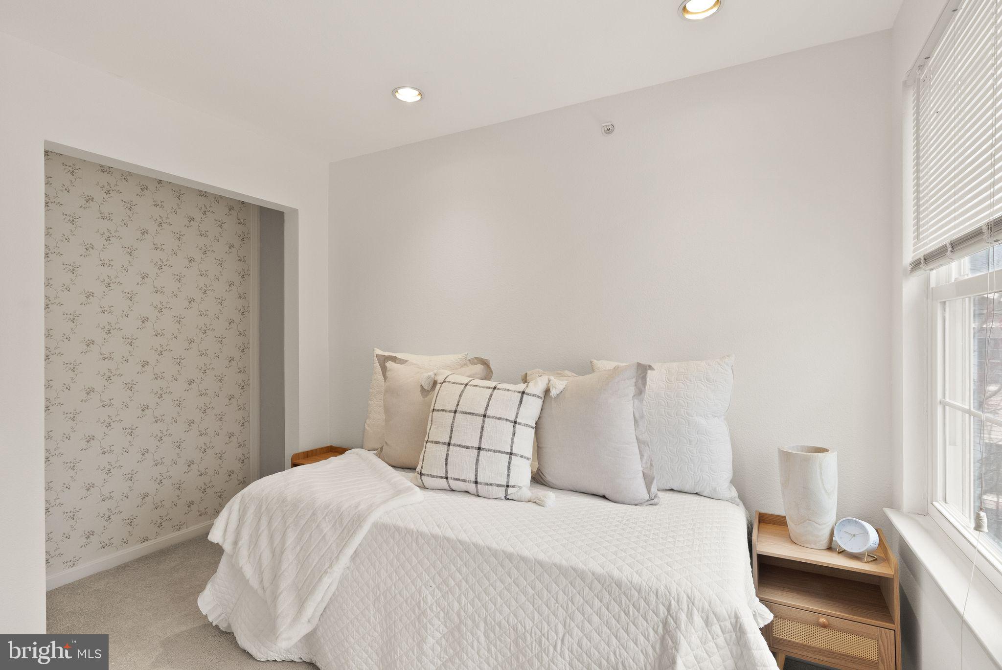 GATES OF FAIR LAKES - Residential