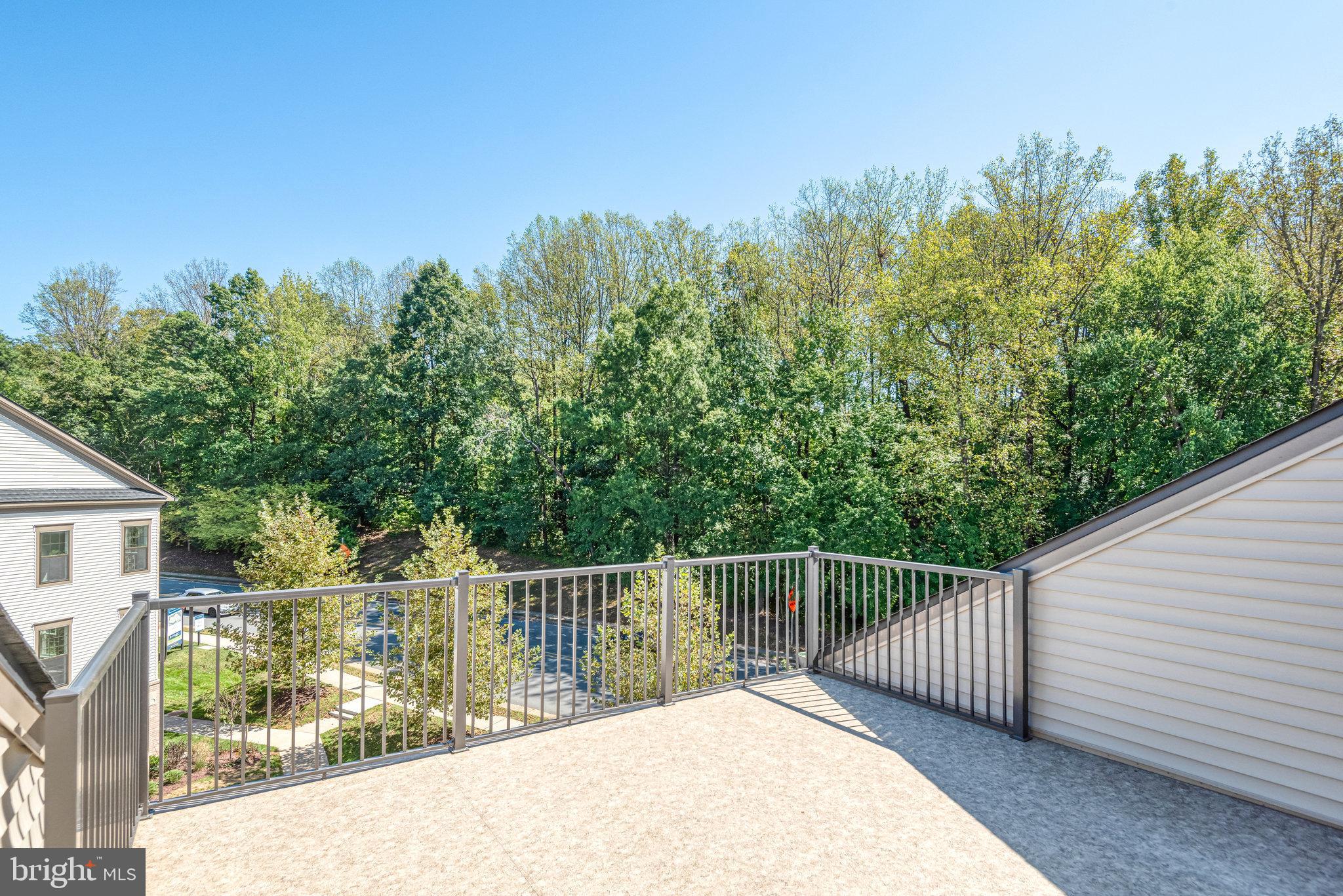 ENCLAVE AT FAIR LAKES - Residential