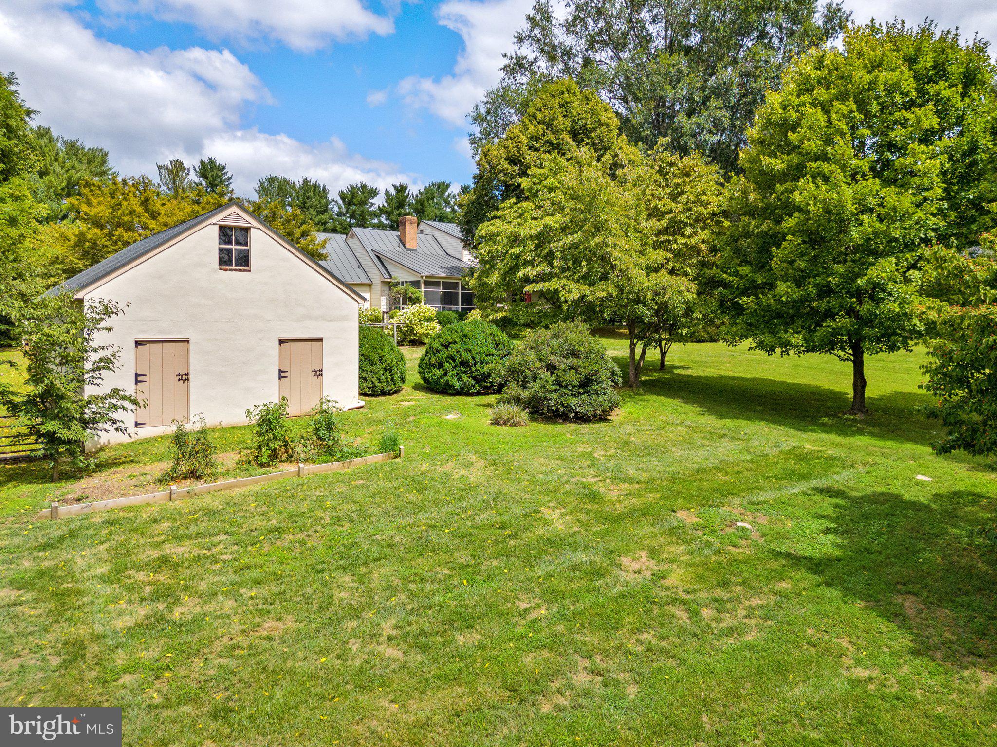 MIDDLEBURG - Residential