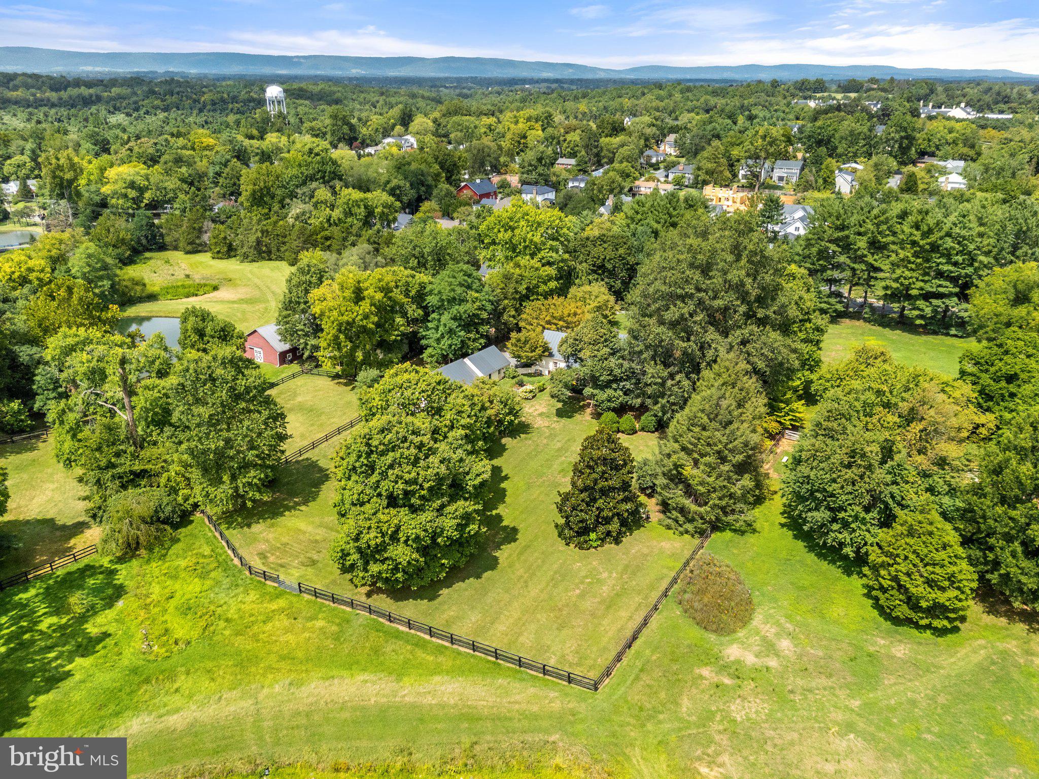 MIDDLEBURG - Residential