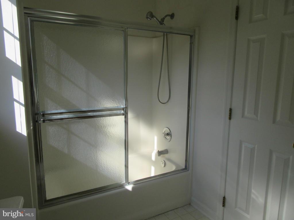 GREENBRIER - Residential Lease