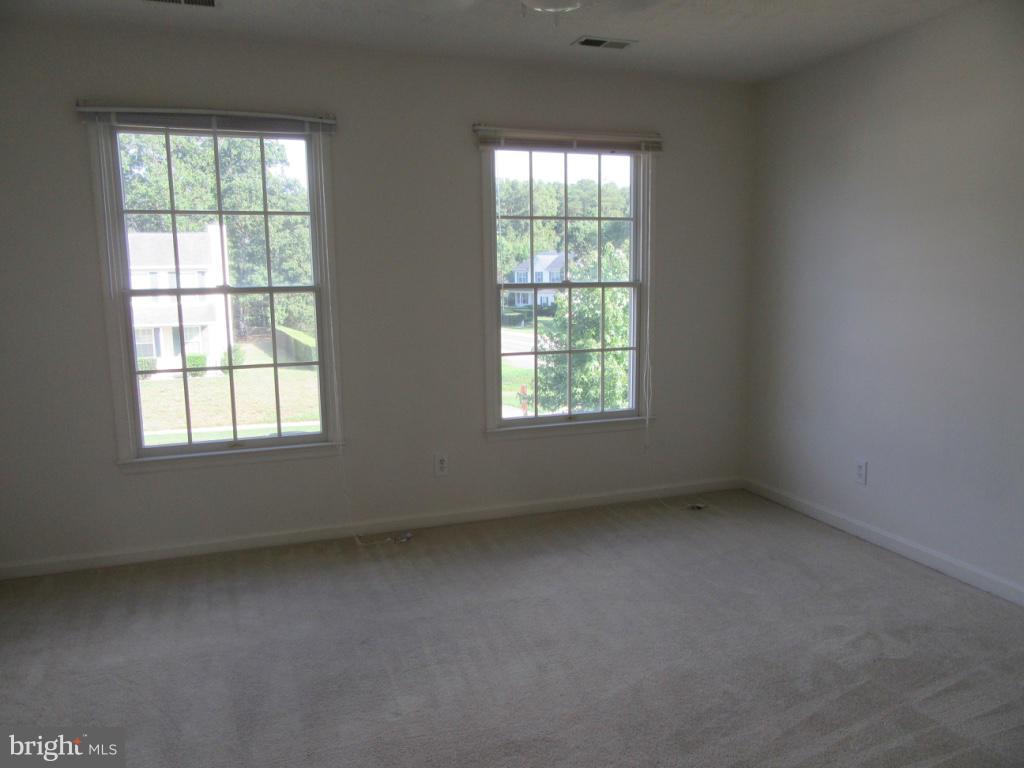 GREENBRIER - Residential Lease