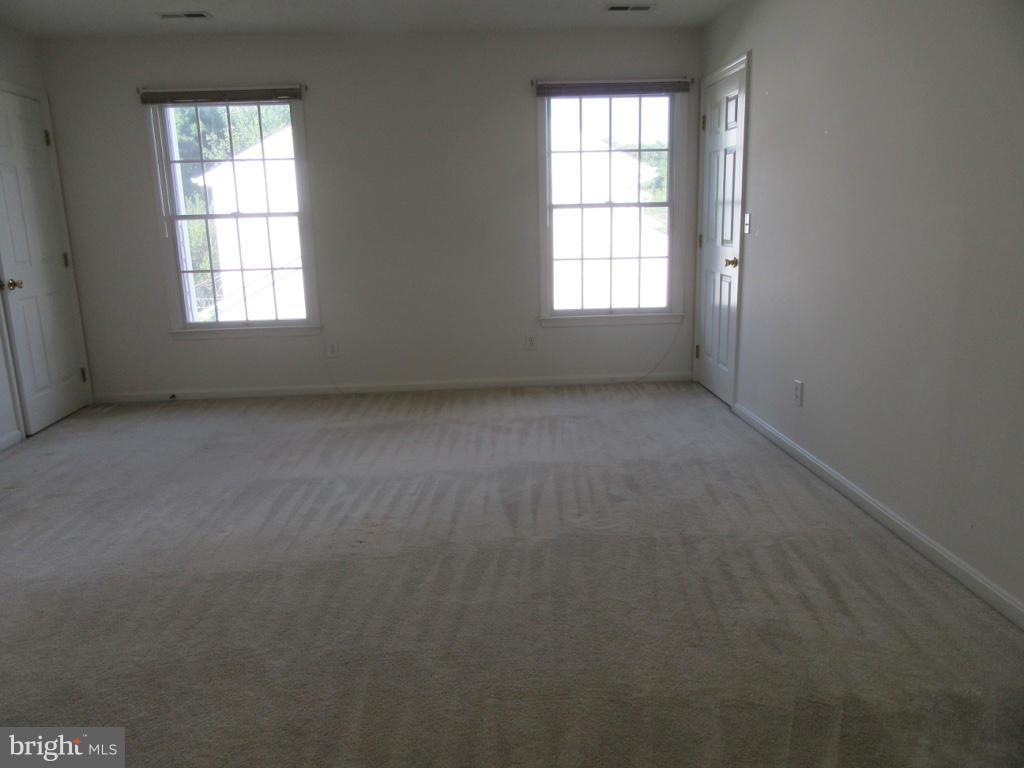 GREENBRIER - Residential Lease