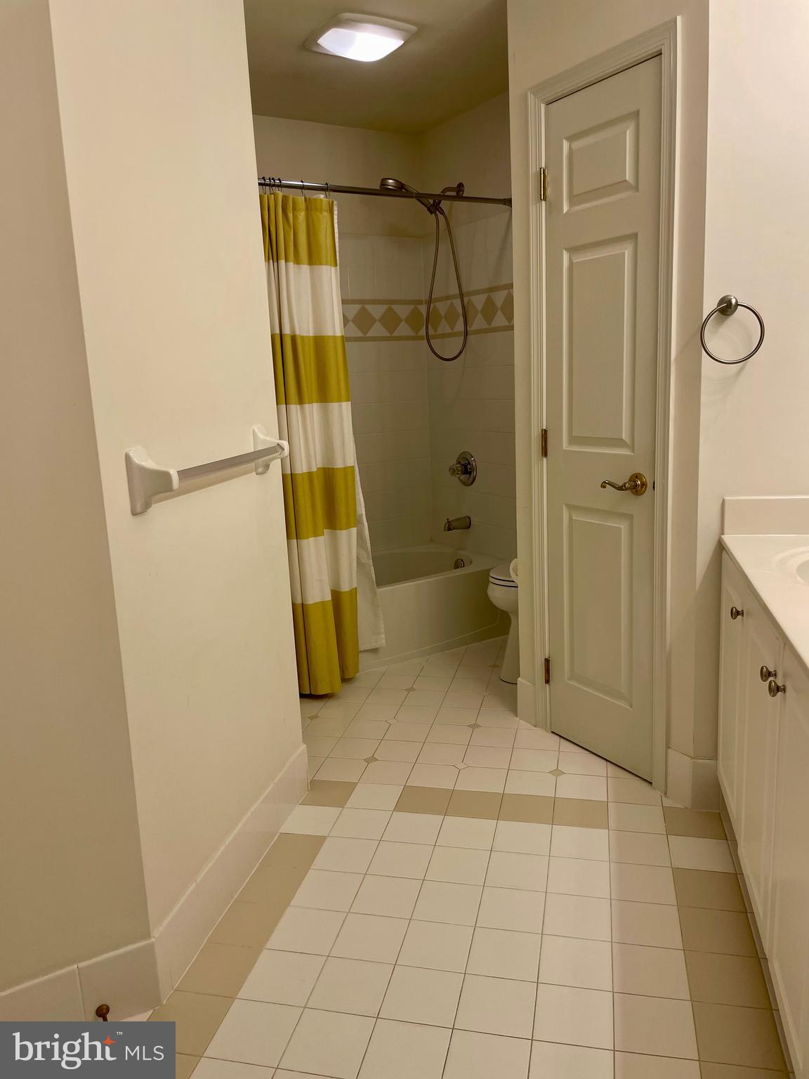 SWEDESFORD CHASE - Residential