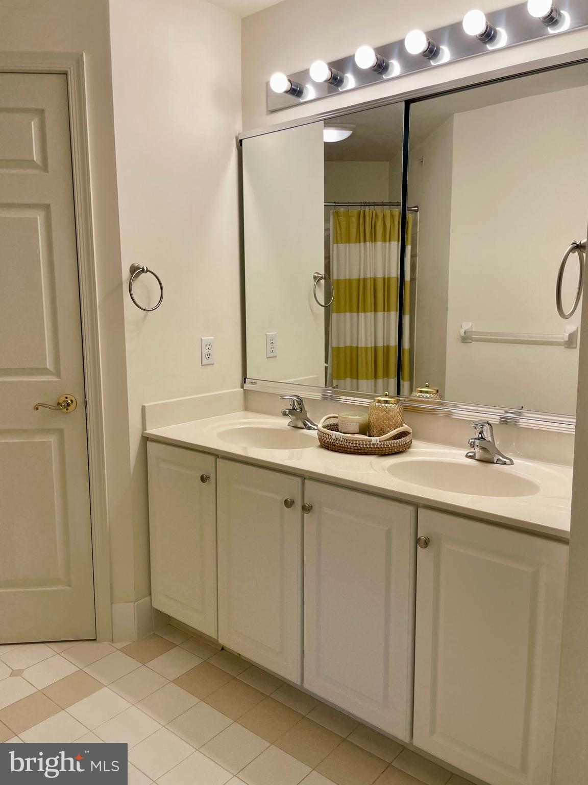 SWEDESFORD CHASE - Residential