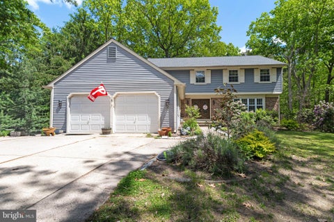 Homes For Sale - 8 Wyndham Road<br/> VOORHEES, NJ 08043