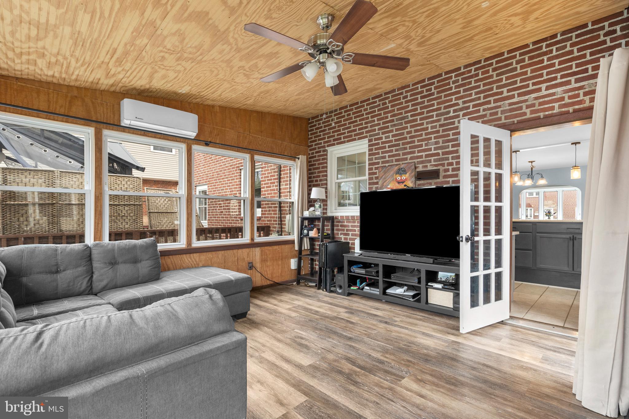 RIDLEY PARK - Residential