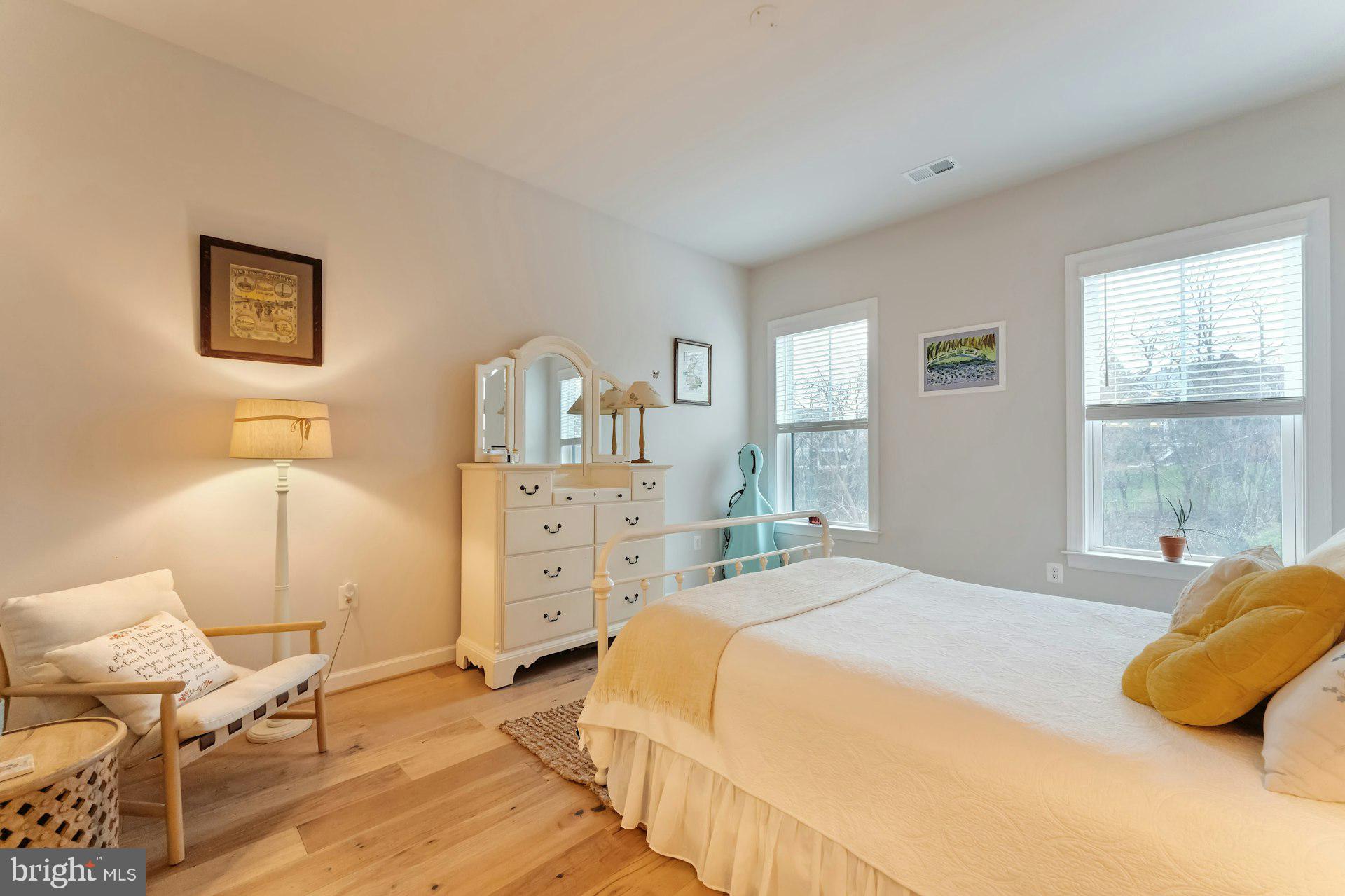 CADENCE AT LANSDOWNE - Residential