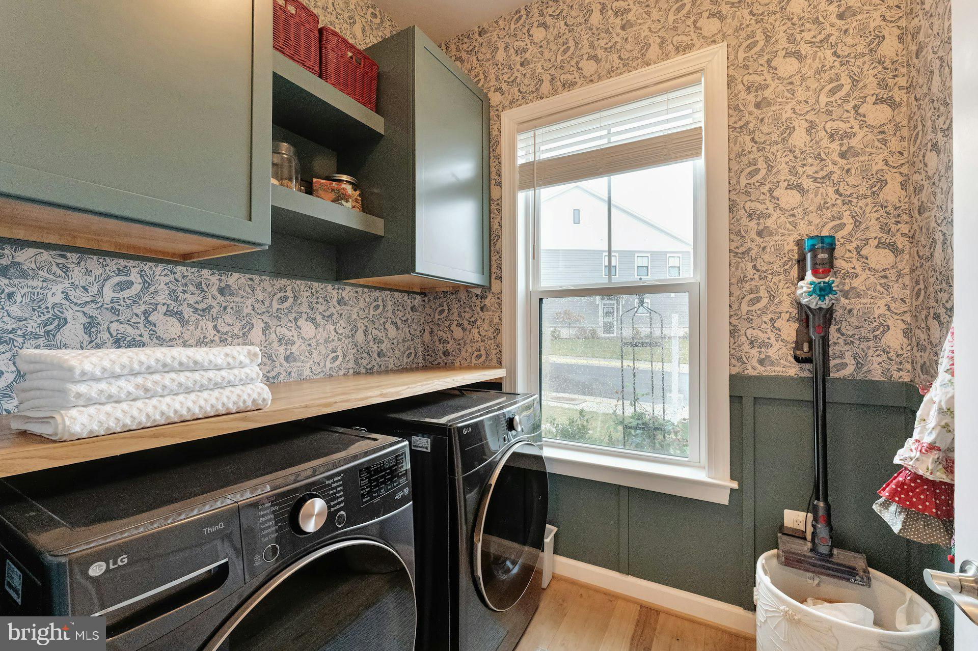 CADENCE AT LANSDOWNE - Residential