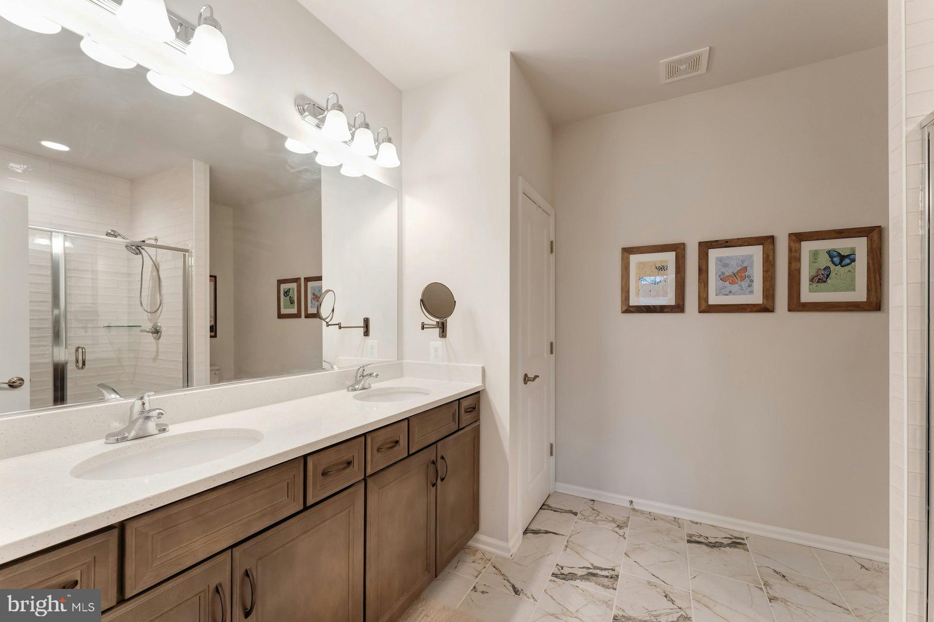 CADENCE AT LANSDOWNE - Residential