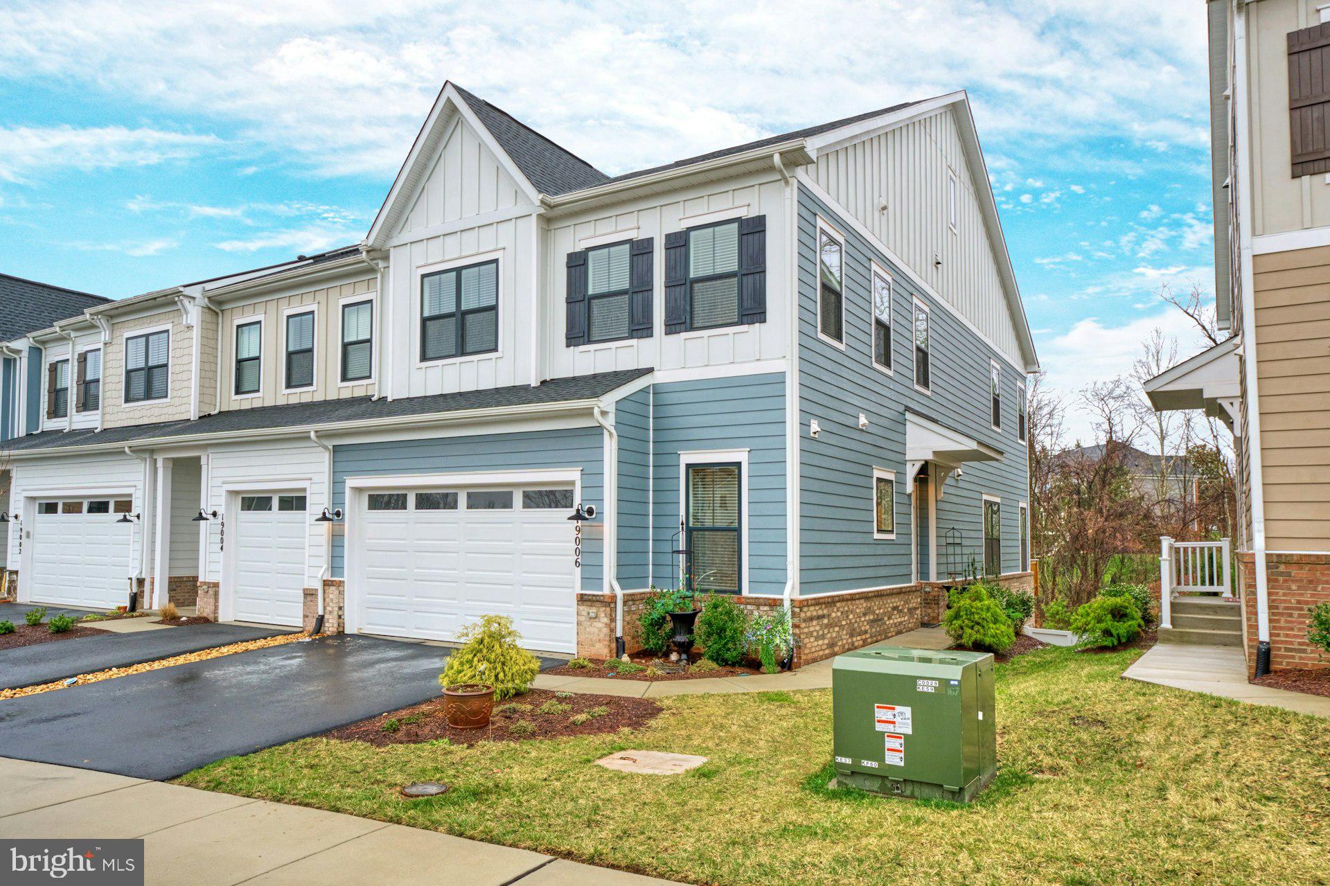 19006 CORAL REEF SQUARE