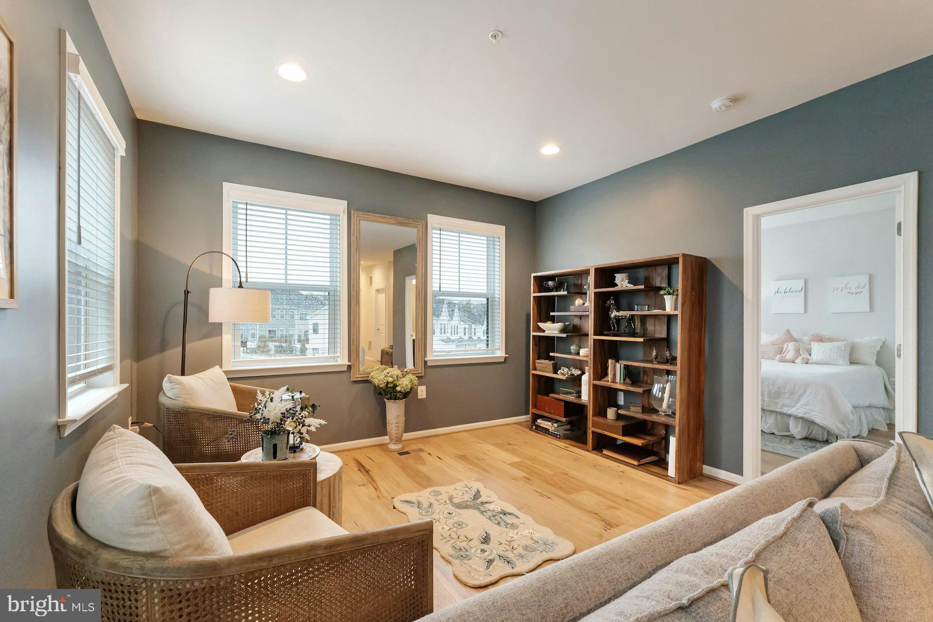 CADENCE AT LANSDOWNE - Residential