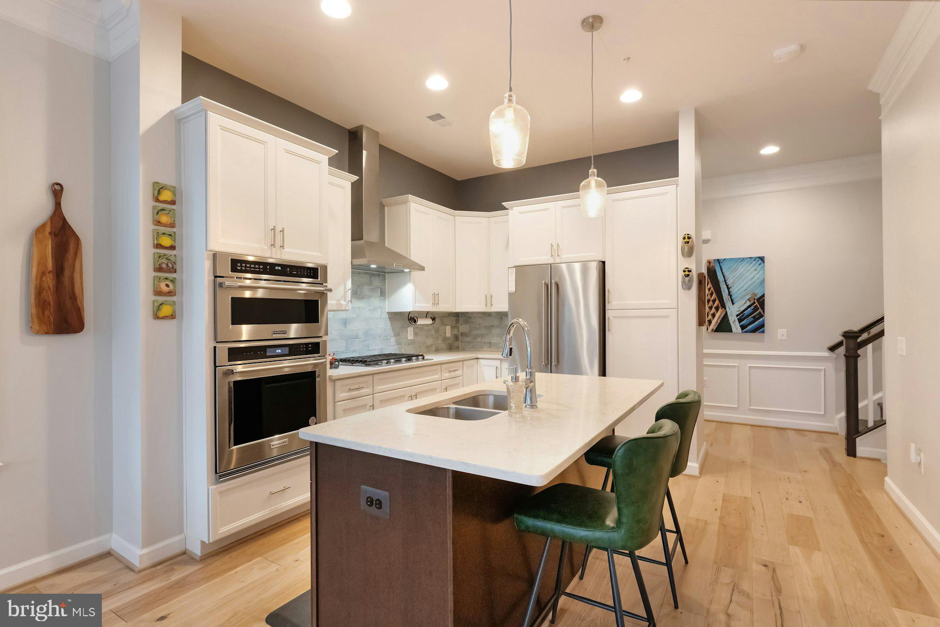 CADENCE AT LANSDOWNE - Residential