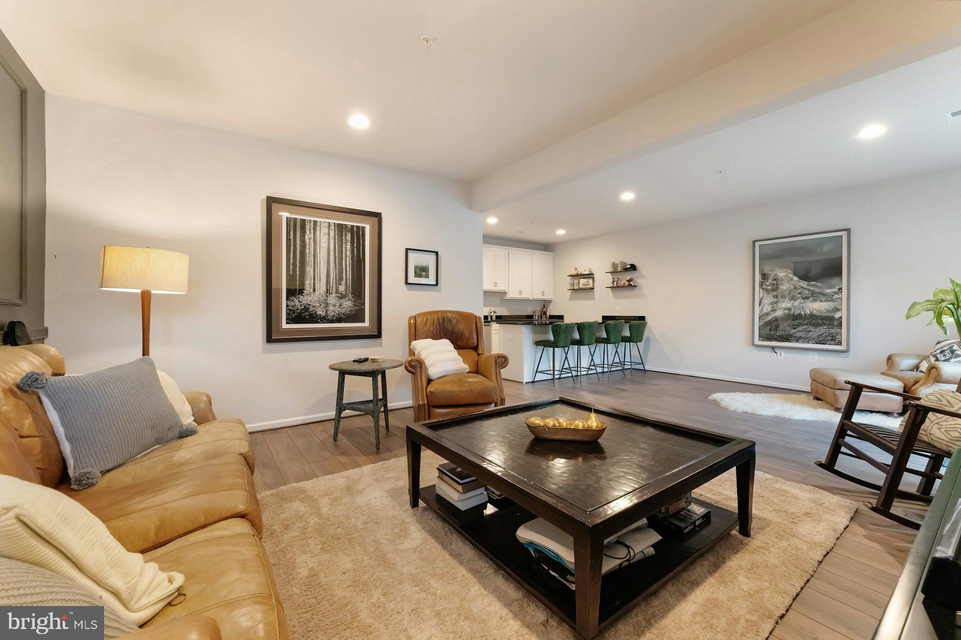 CADENCE AT LANSDOWNE - Residential