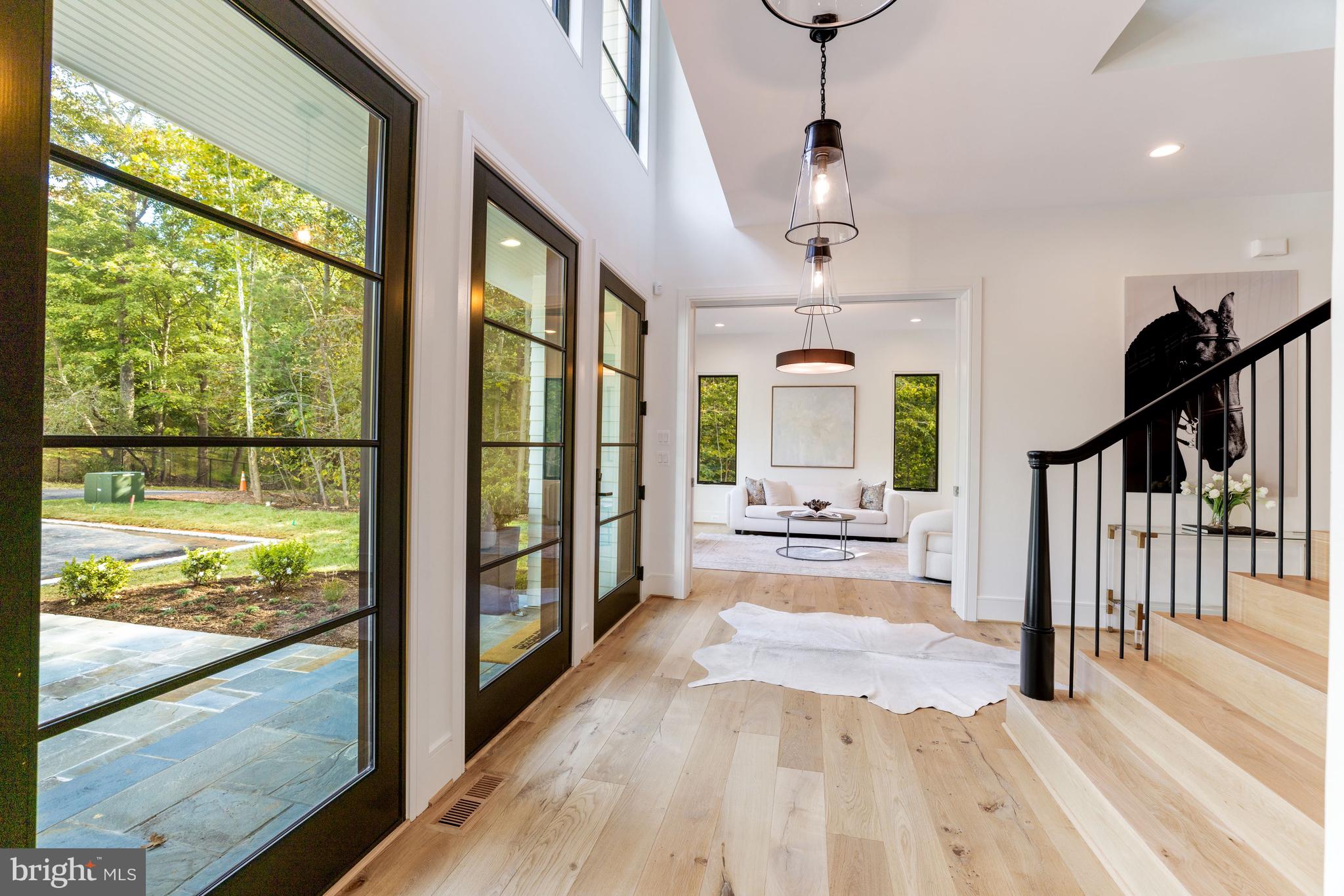 BULL NECK - Residential