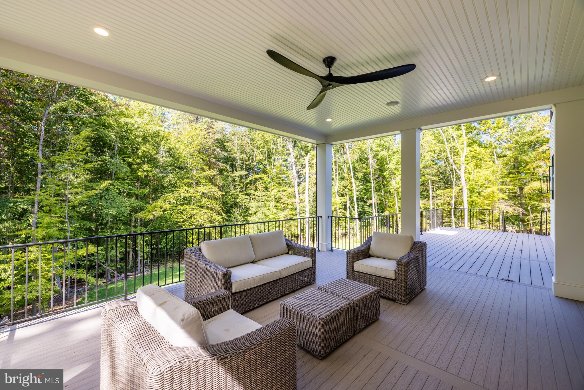 BULL NECK - Residential