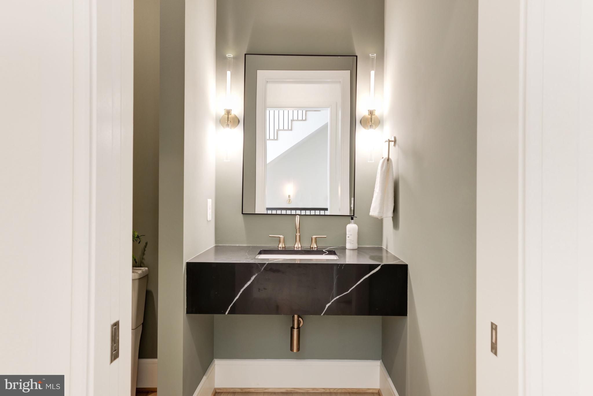 BULL NECK - Residential