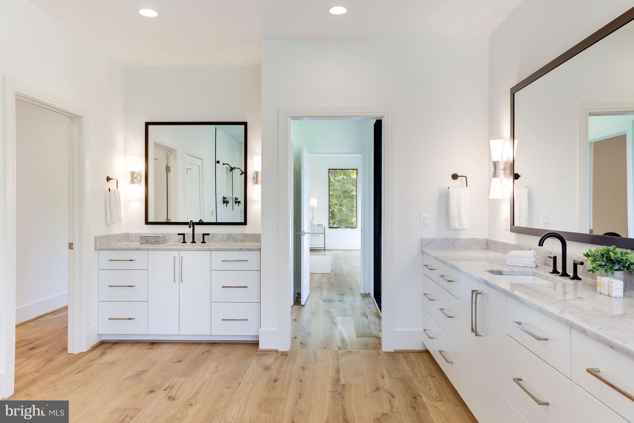 BULL NECK - Residential