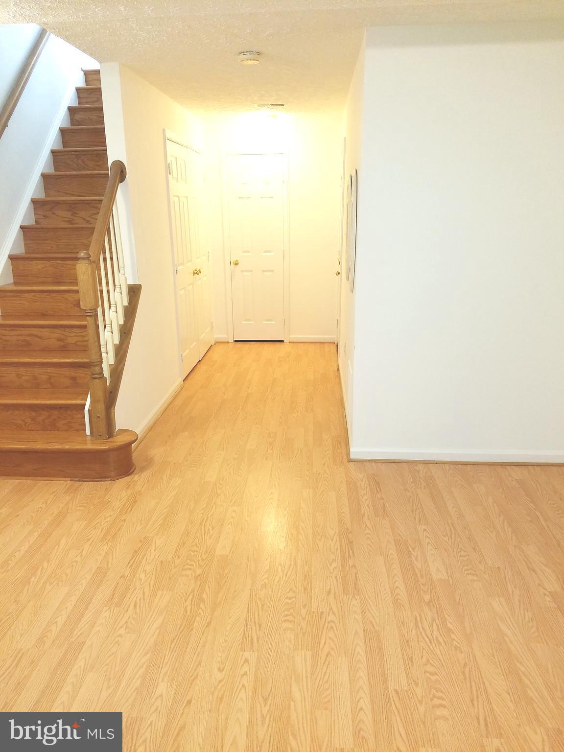 OVERLOOK POINTE - Residential