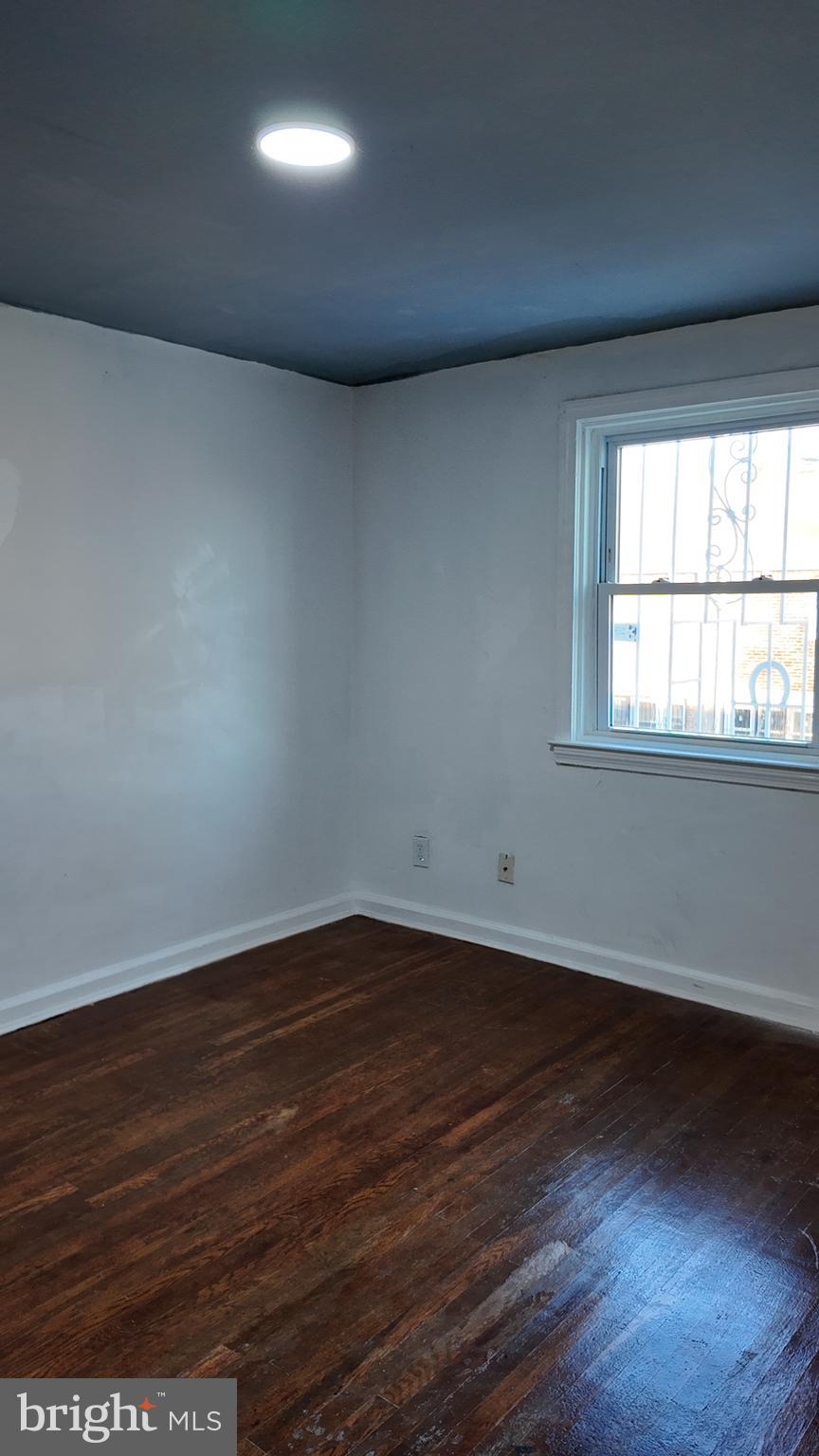 HIGHLAND GARDENS - Residential