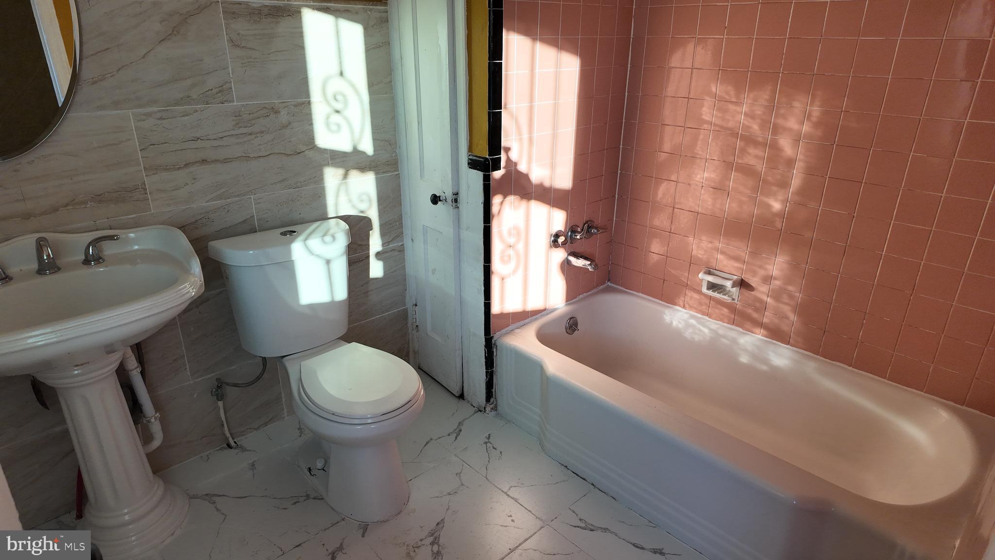 HIGHLAND GARDENS - Residential