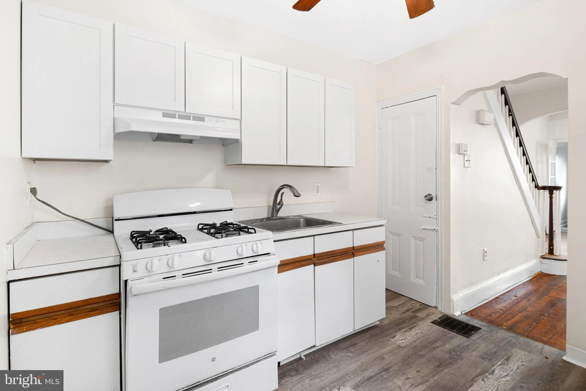 Philadelphia, Pennsylvania 19130, United States, 2 Bedrooms Bedrooms, ,1 BathroomBathrooms,Residential,Active,216554