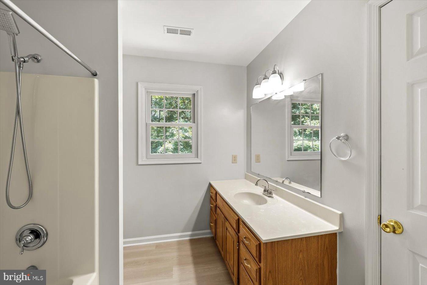 LEE'S HILL GRANDSTAFF NO - Residential