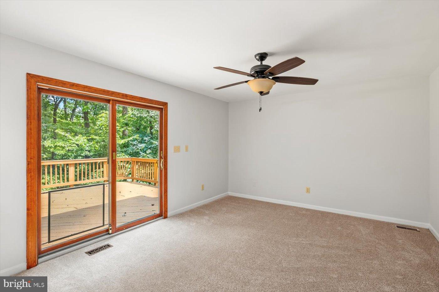 LEE'S HILL GRANDSTAFF NO - Residential