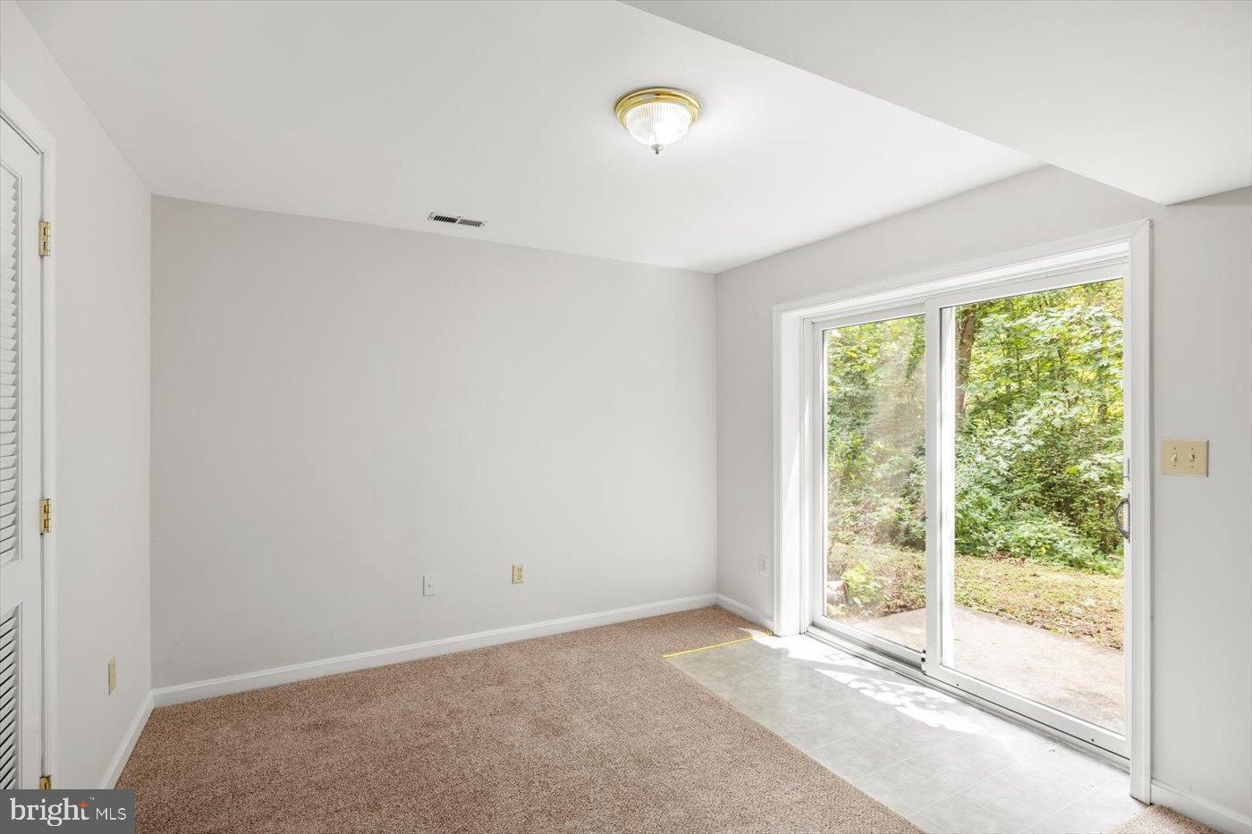 LEE'S HILL GRANDSTAFF NO - Residential