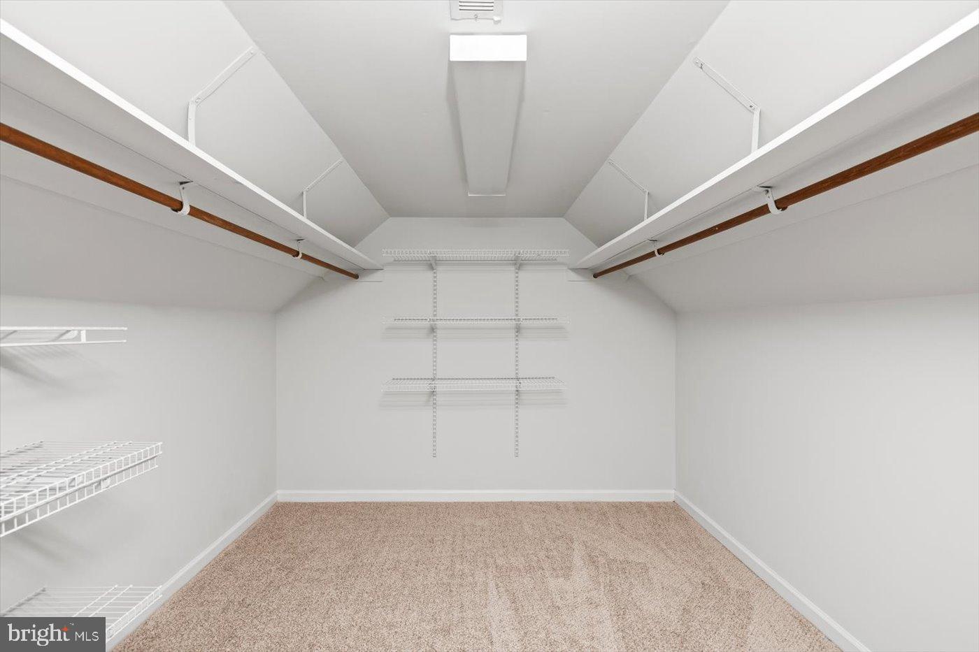 LEE'S HILL GRANDSTAFF NO - Residential