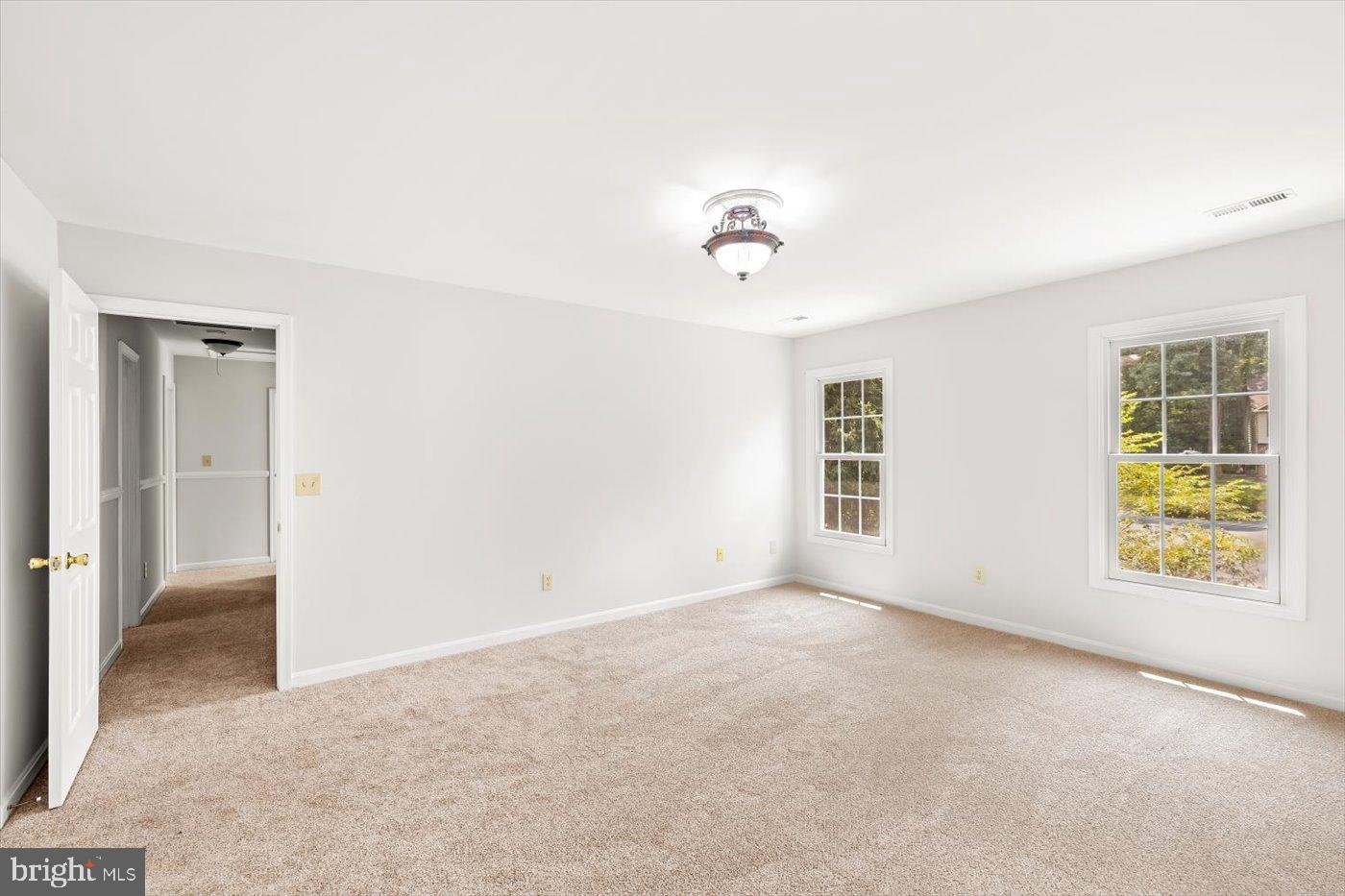 LEE'S HILL GRANDSTAFF NO - Residential