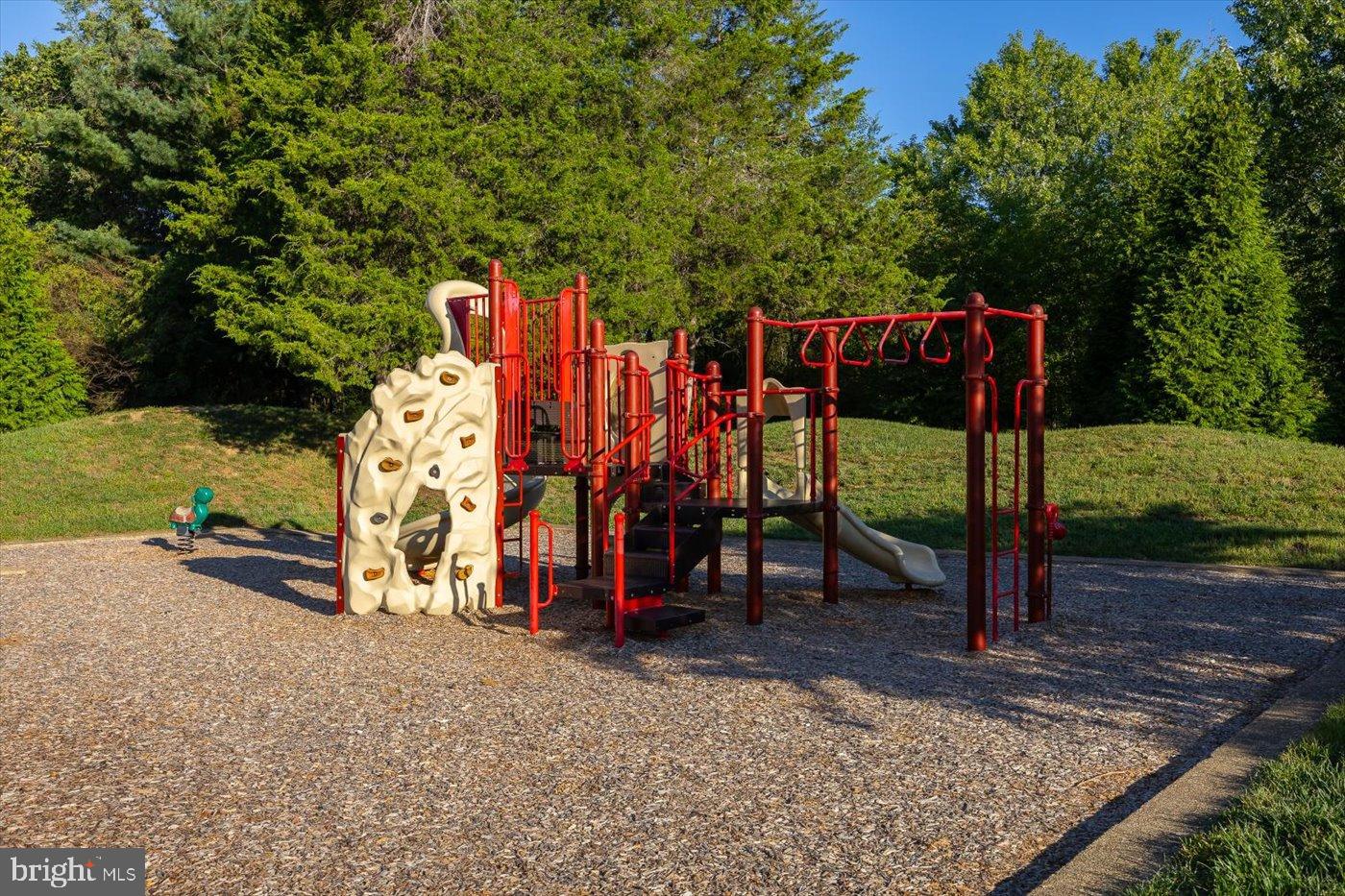 LEE'S HILL GRANDSTAFF NO - Residential