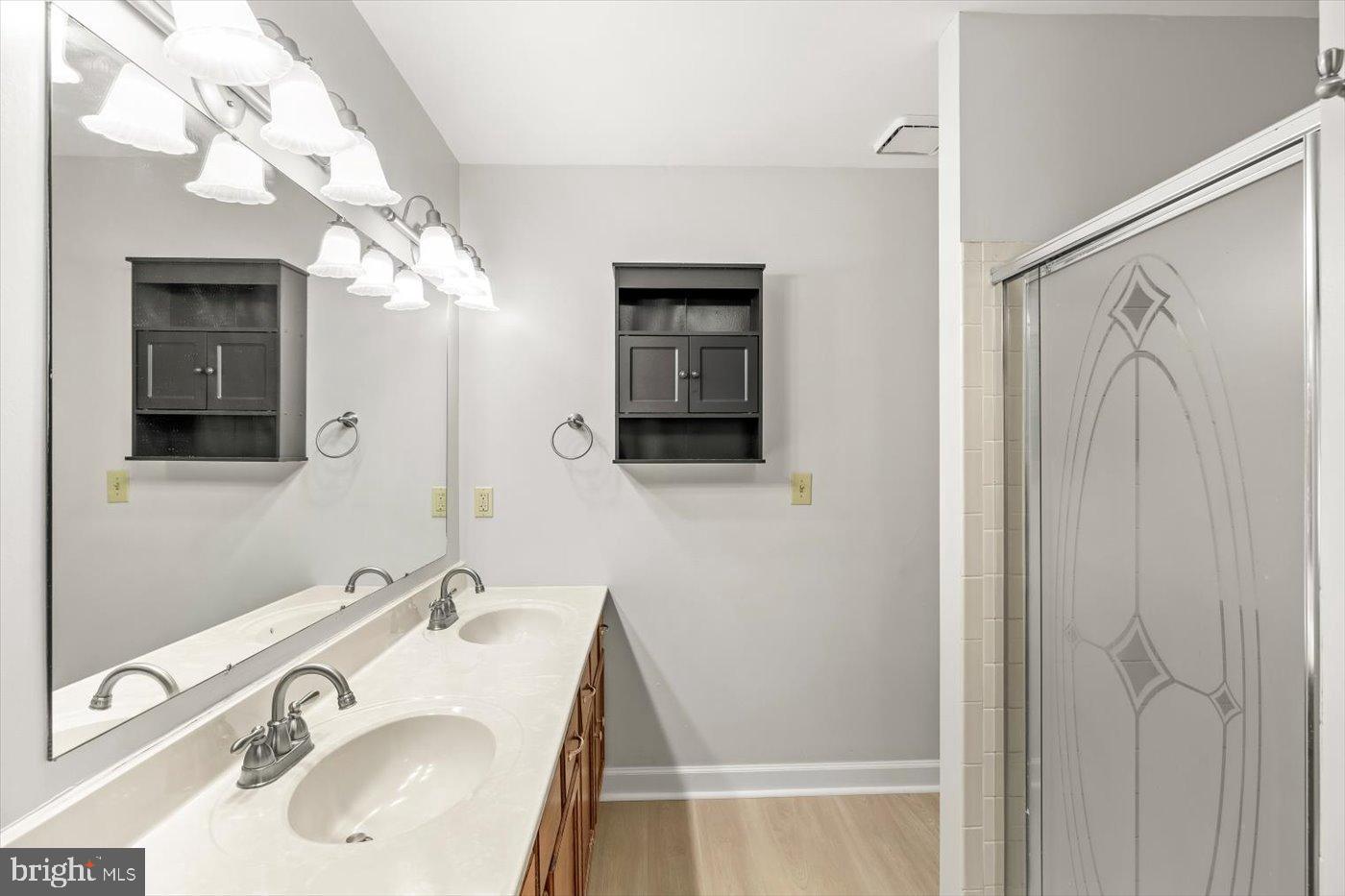 LEE'S HILL GRANDSTAFF NO - Residential