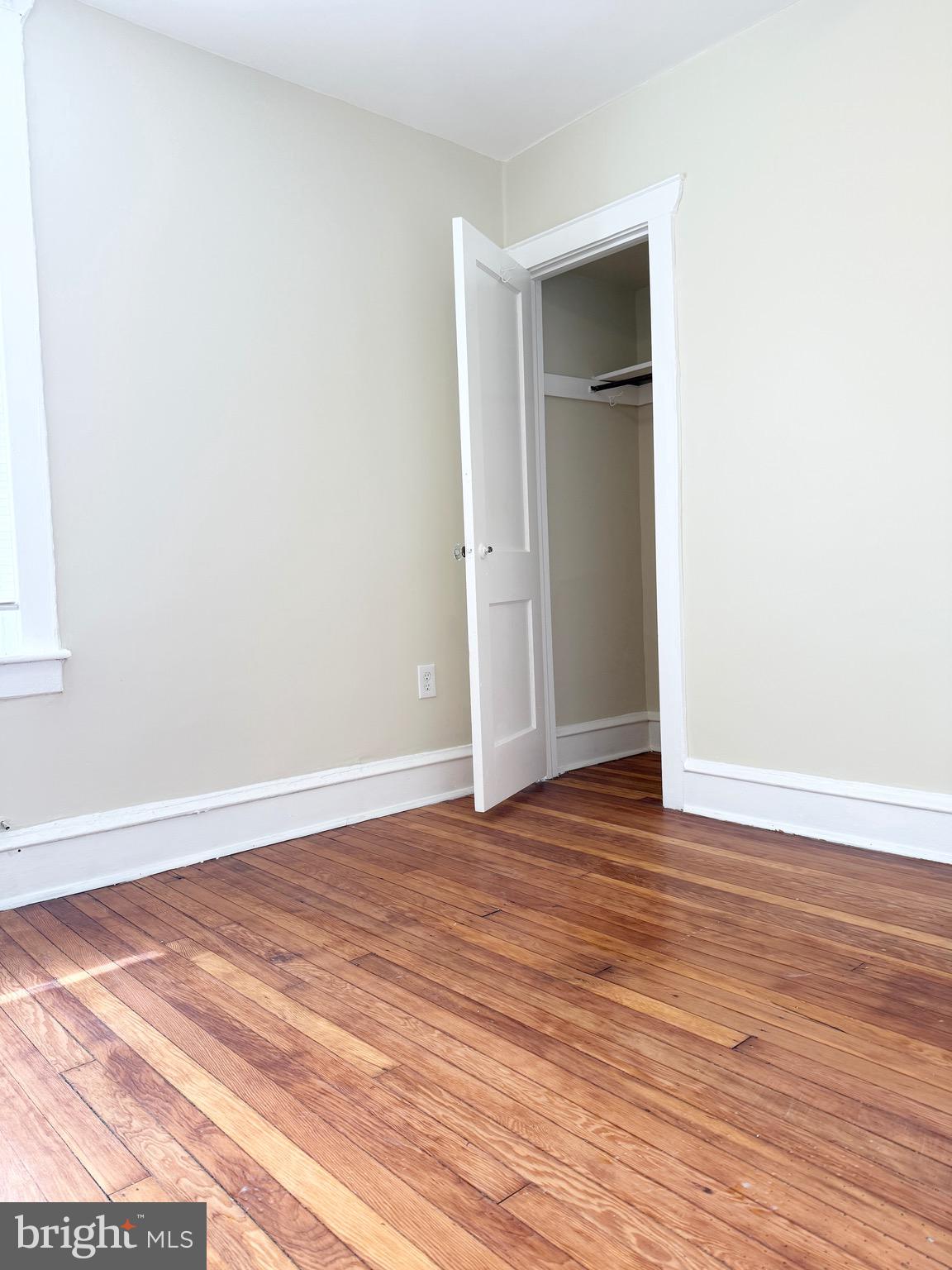 OLNEY (EAST) - Residential