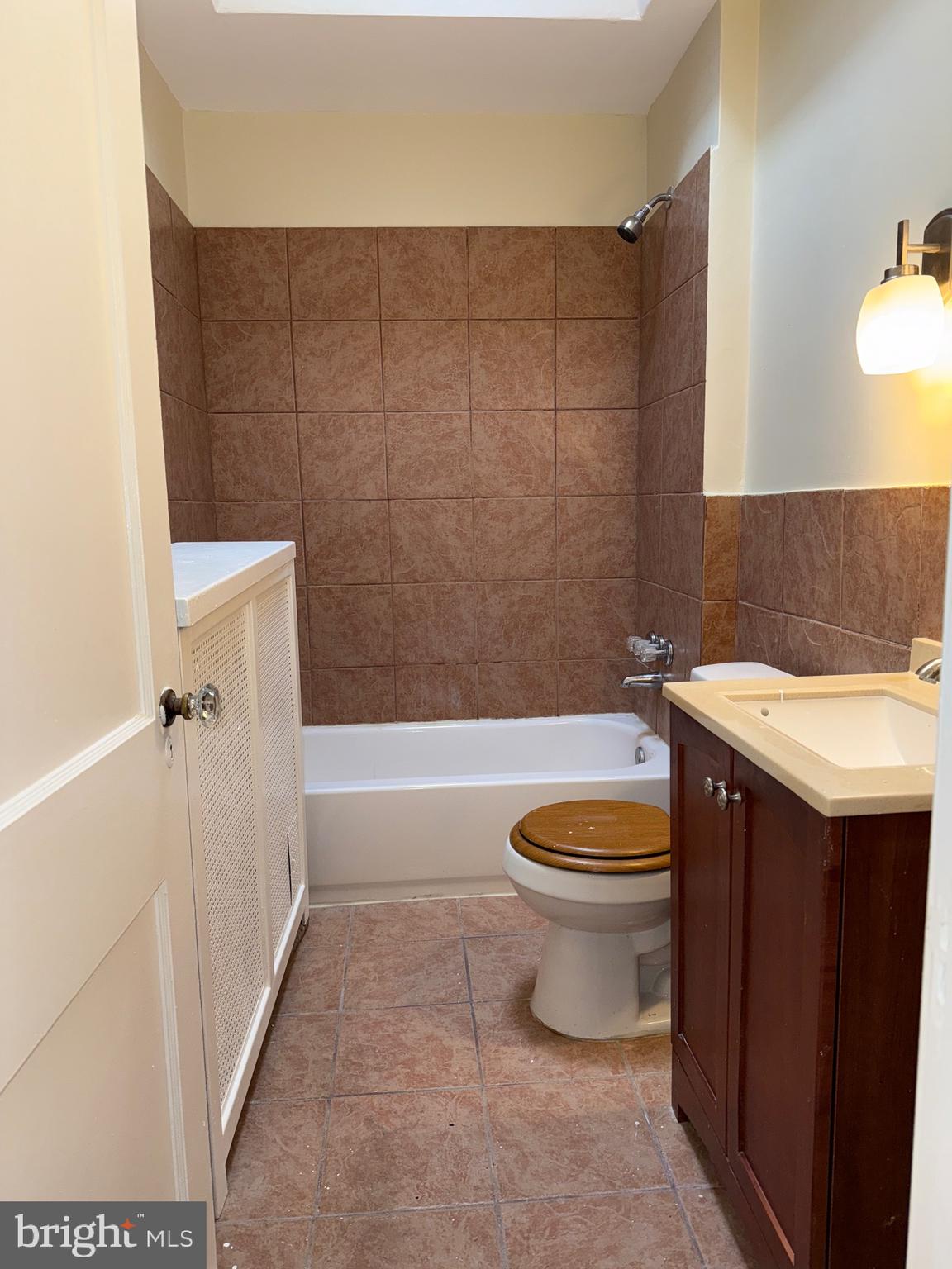 OLNEY (EAST) - Residential