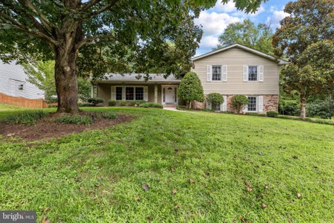 Homes For Sale - 359 Preswick Way<br/> SEVERNA PARK, MD 21146