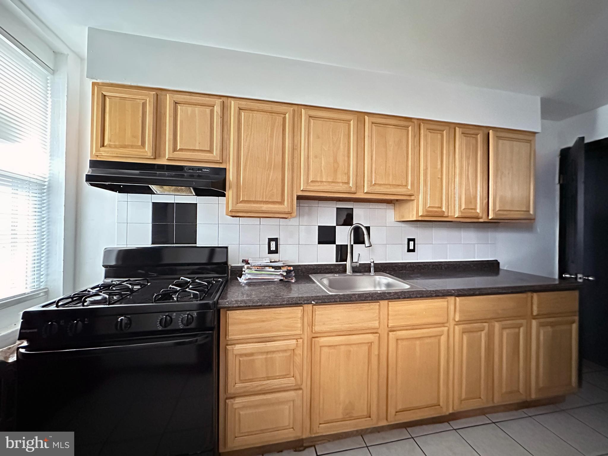 GERMANTOWN (EAST) - Residential Lease