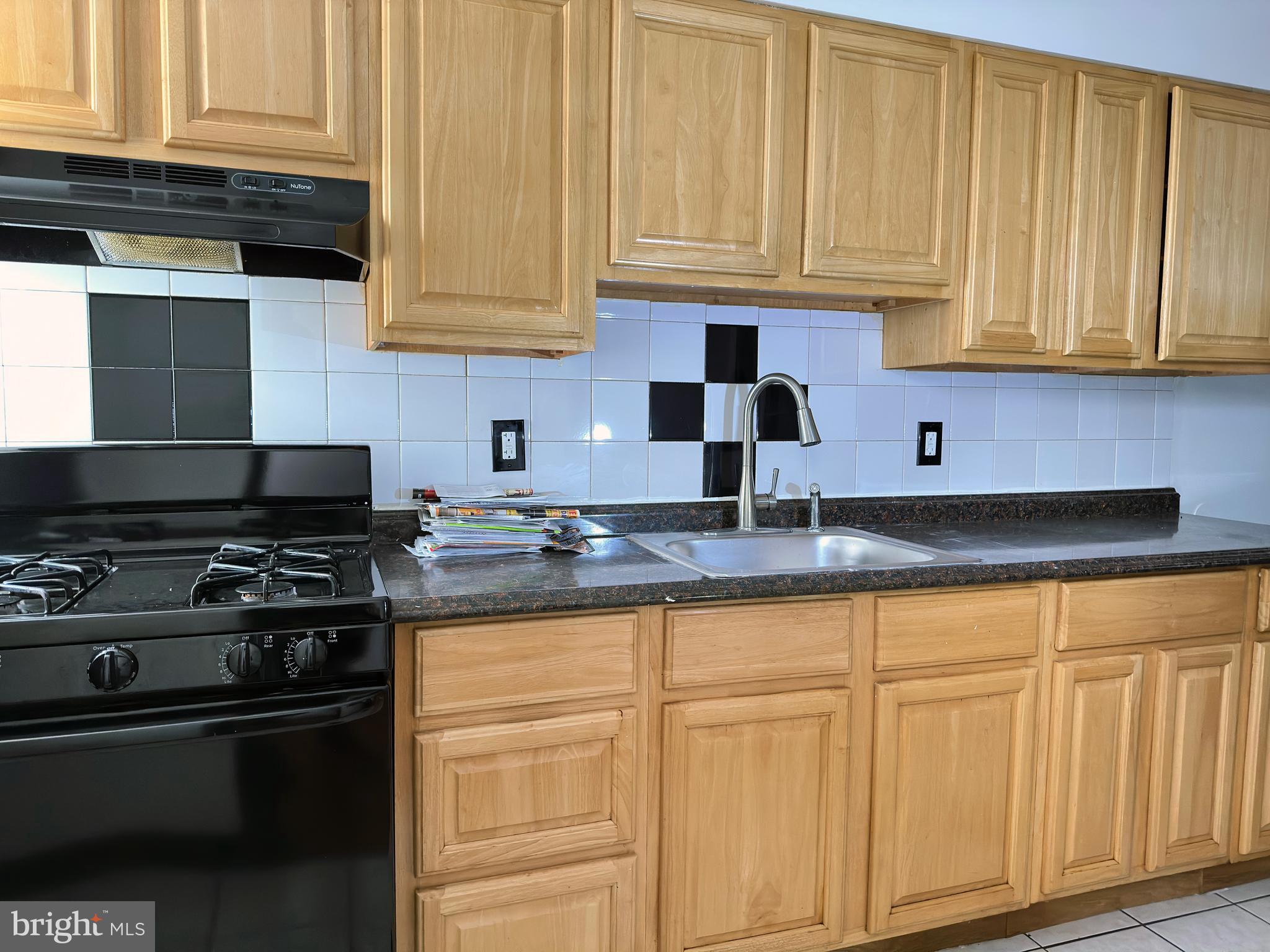 GERMANTOWN (EAST) - Residential Lease
