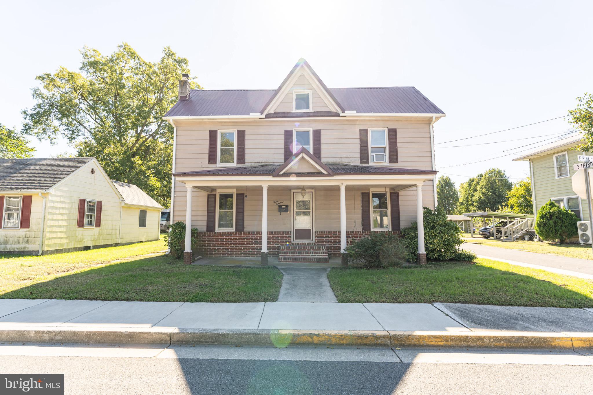 300 E PINE STREET