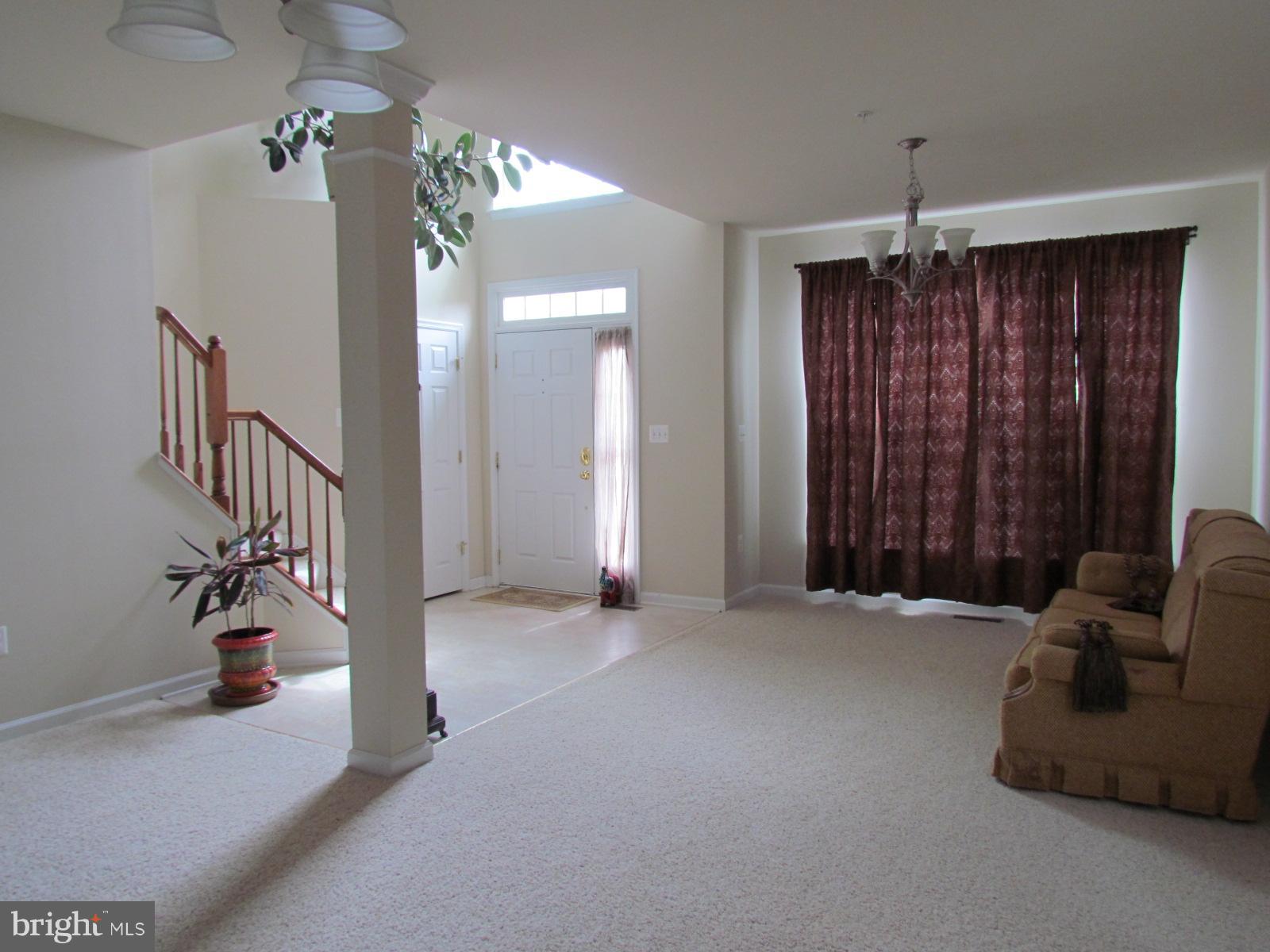 WESTBURY PUB - Residential Lease