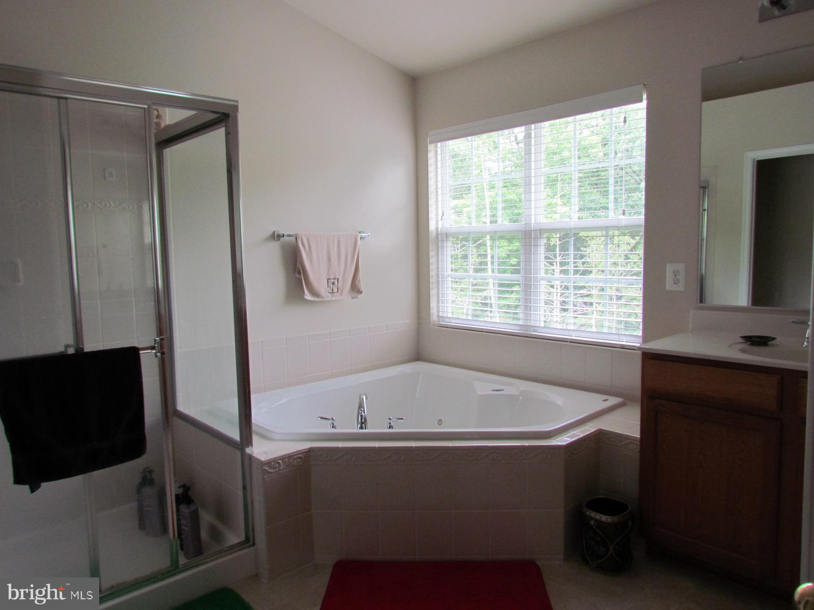 WESTBURY PUB - Residential Lease