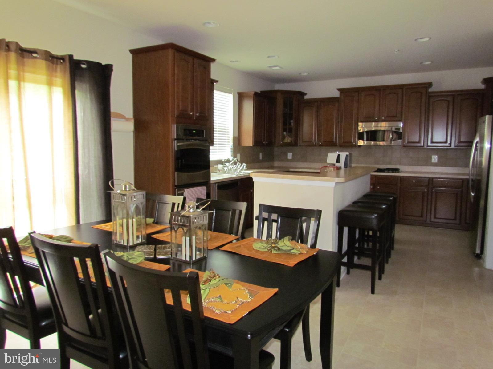 WESTBURY PUB - Residential Lease