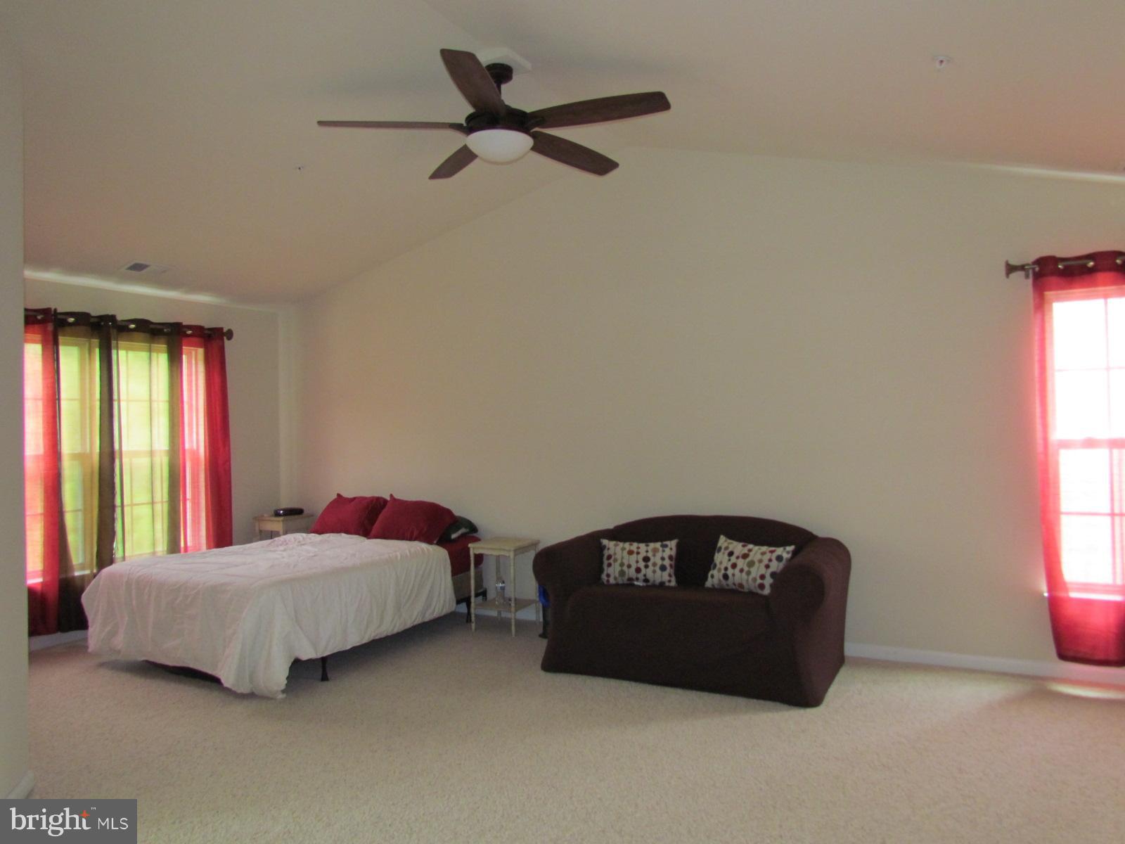 WESTBURY PUB - Residential Lease