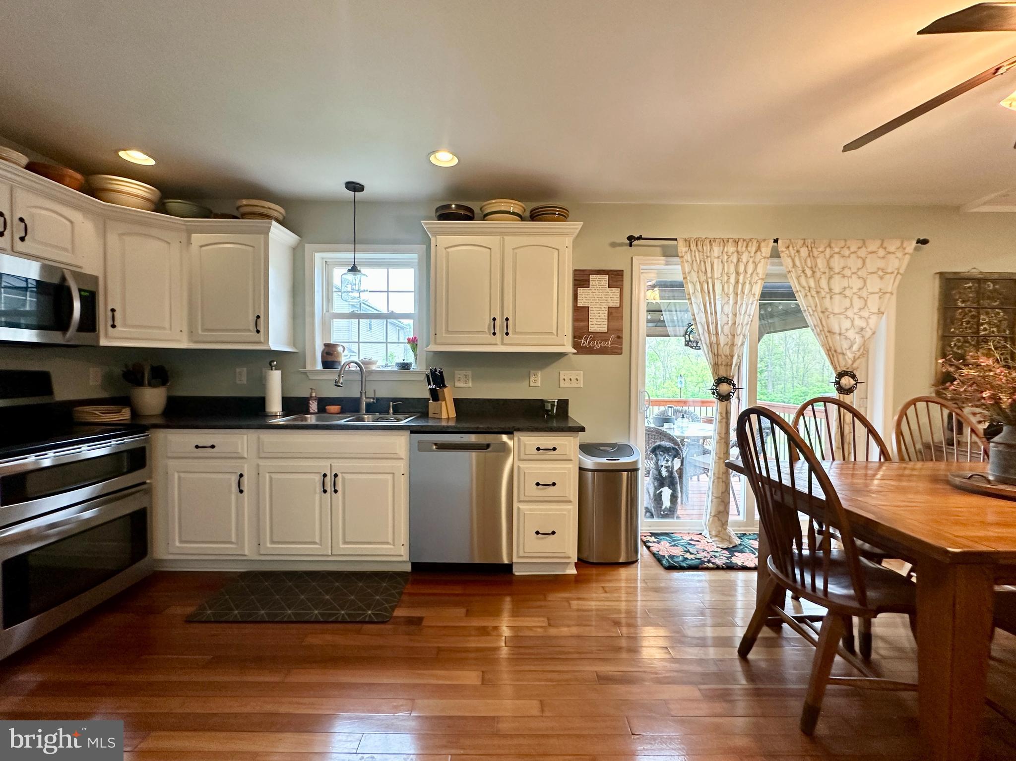 TWIN CREEKS - Residential