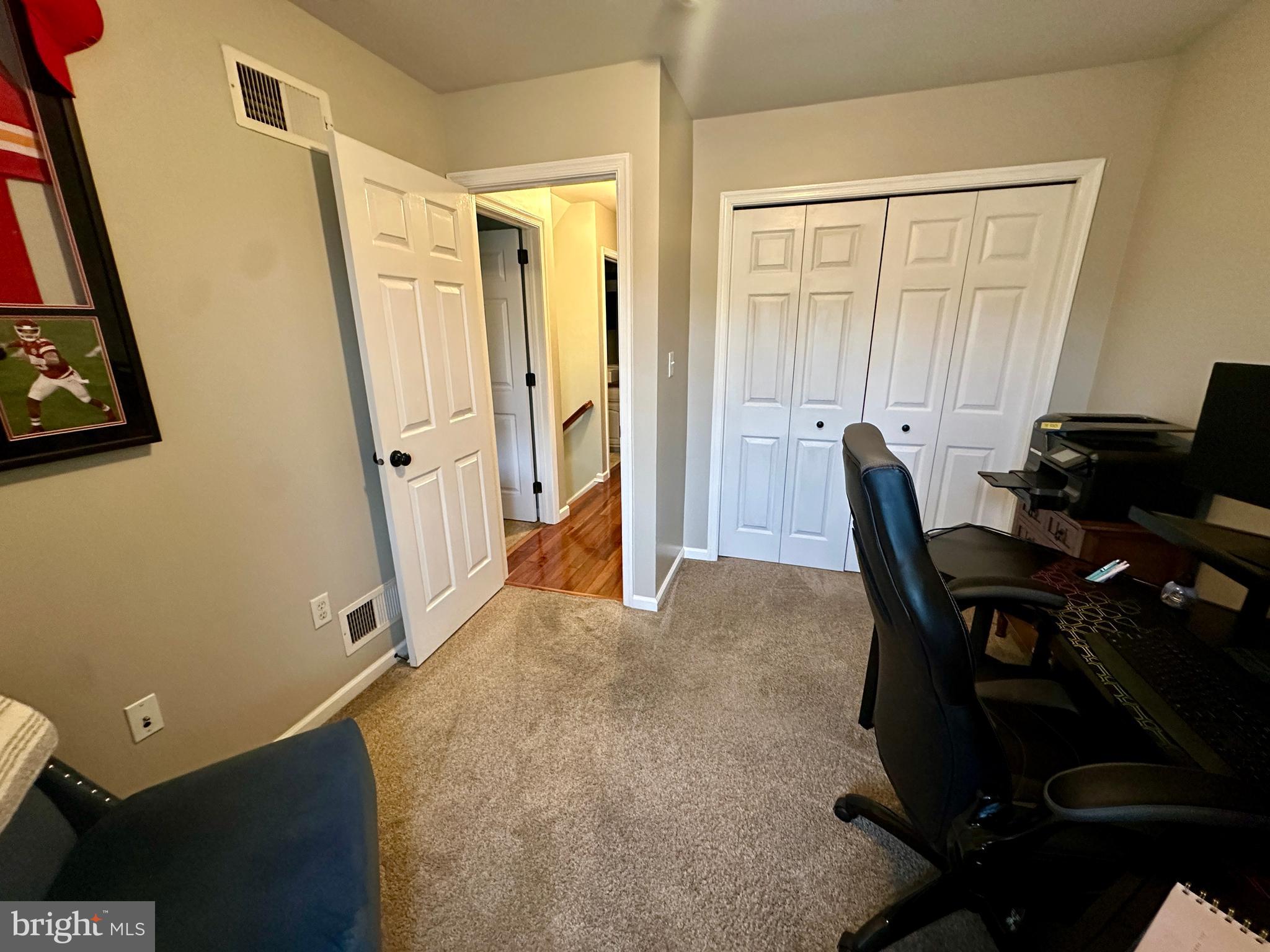 TWIN CREEKS - Residential